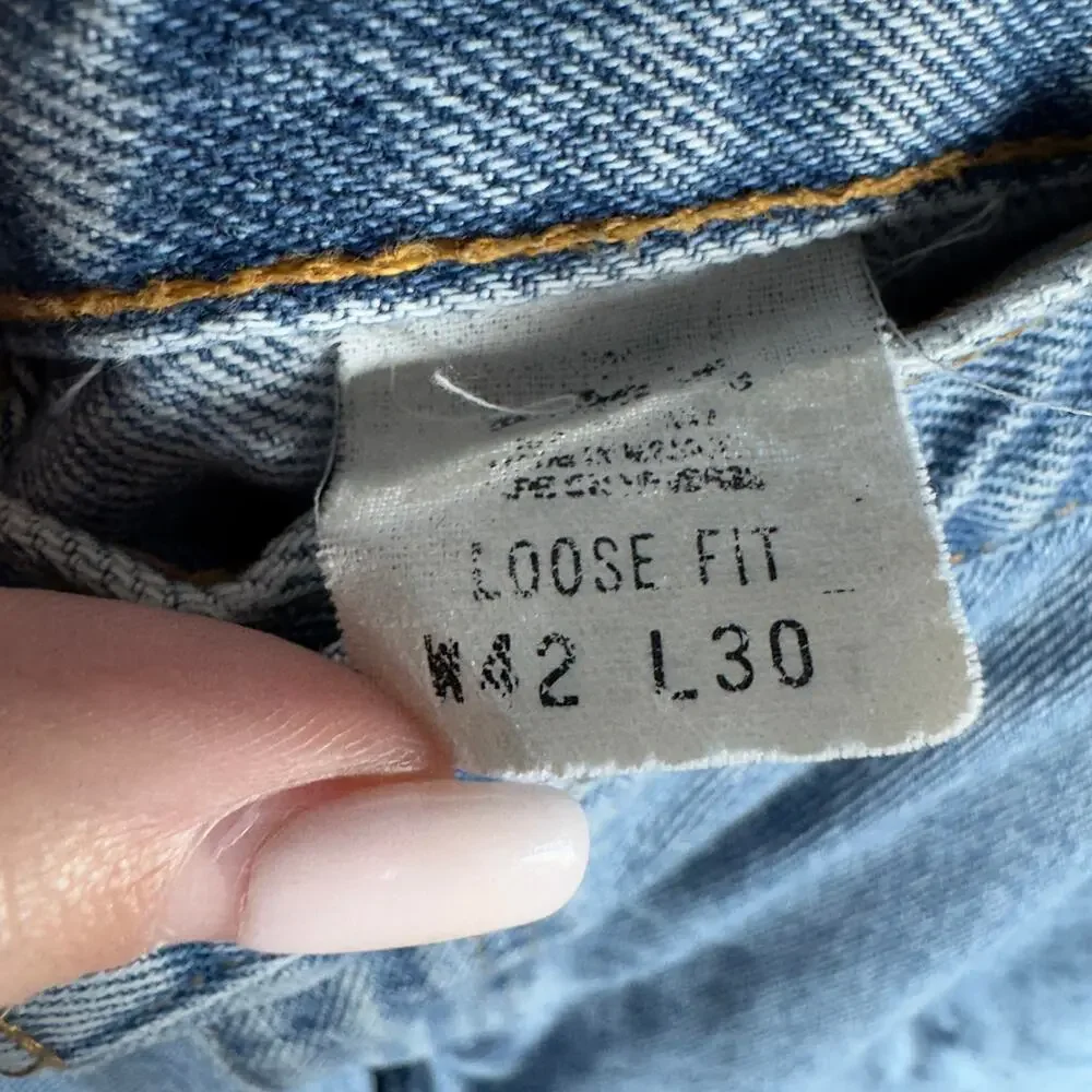Vintage 1992 Levi's Men's Jeans Loose Fit Light Wash Size W42 L30 - Picture 7 of 8